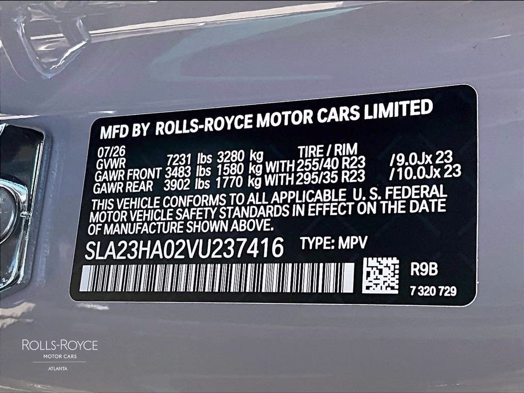 mph011_2621747875_sla23ha02vu237416_2027_rolls_royce_cullinan_tempest_gray_12_113423_32d8834d31