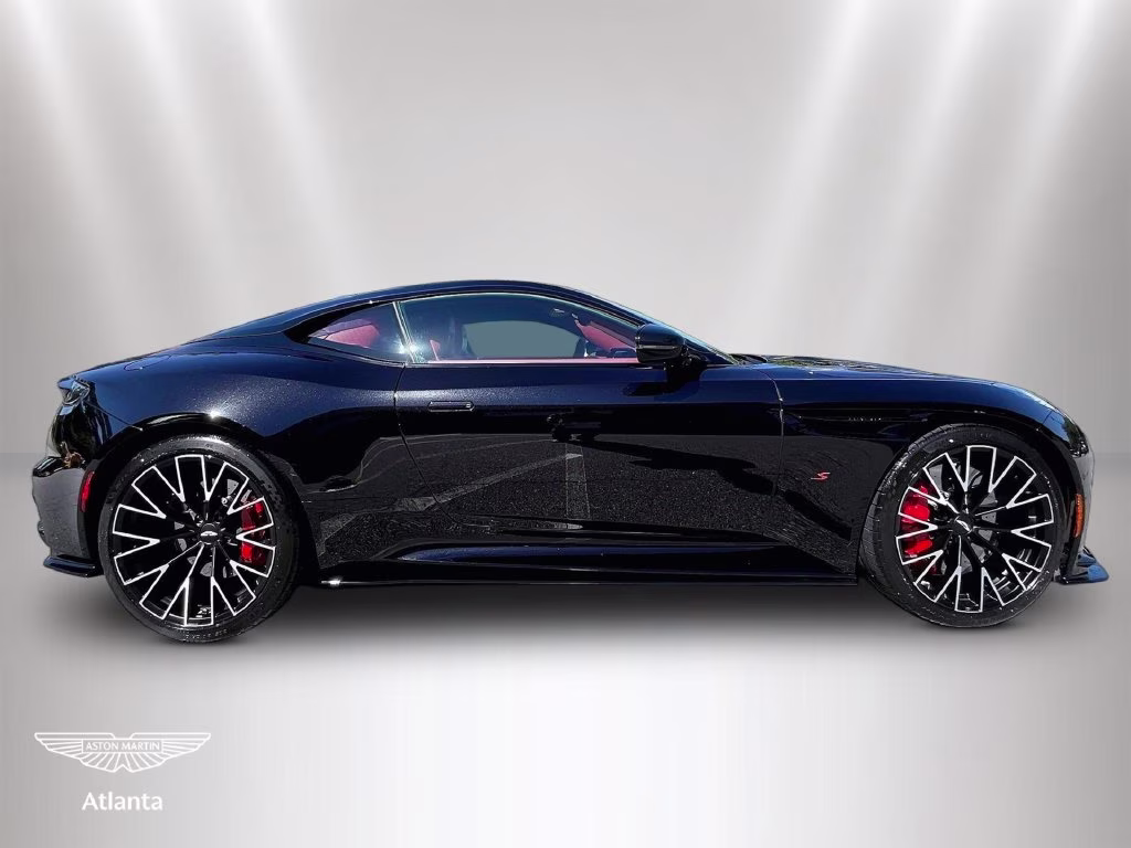 mph011_811199423_scfrmfhw6tgl18127_2026_aston_martin_db12_s_onyx_black_12_114406_82006c7413