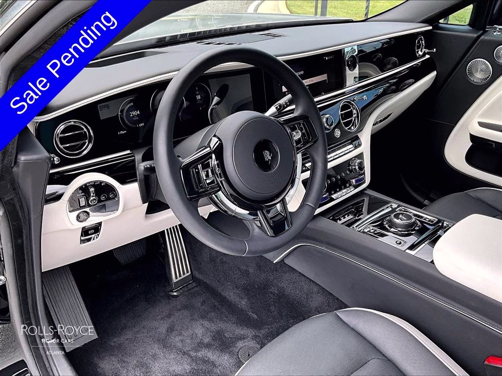 mph012_1234347315_scatk2c03ru226349_2024_rolls_royce_spectre_black_diamond_13_112913_c08b3b184a