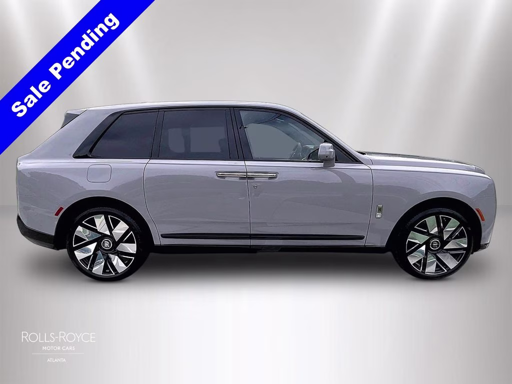 mph012_1580513195_sla23ha03vu236243_2027_rolls_royce_cullinan_tempest_grey_13_111783_c27c55a279