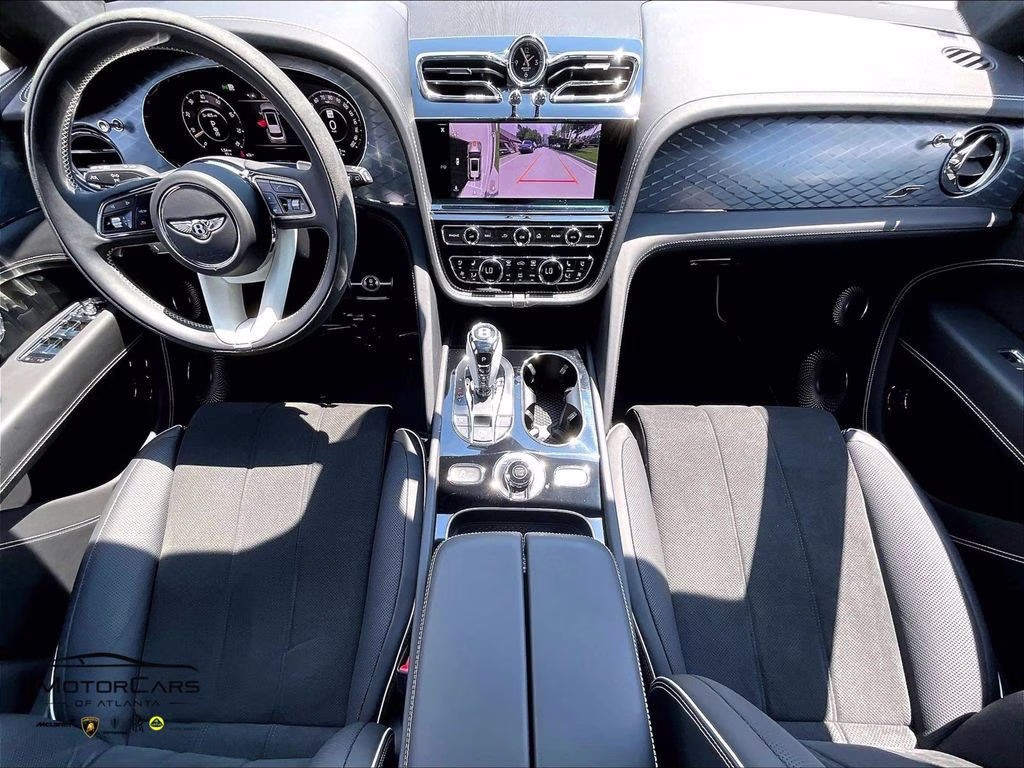 mph012_1850295557_sjaat2zvxsc029045_2025_bentley_bentayga_s_v8_ice_13_113326_c740586531