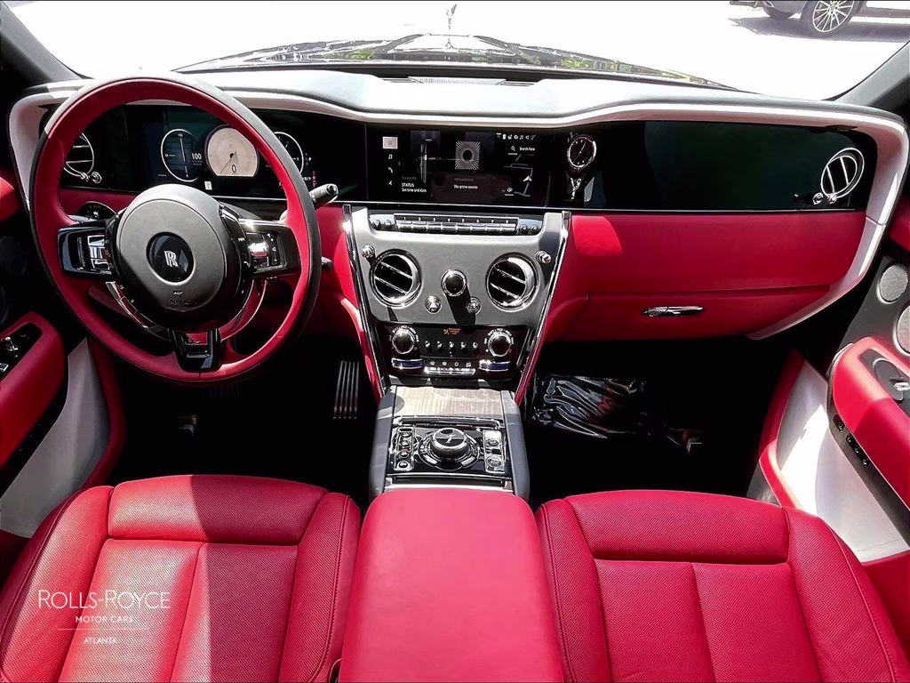 mph012_2816997644_sla13ha08tu235405_2026_rolls_royce_cullinan_black_diamond_13_112822_9127917c67