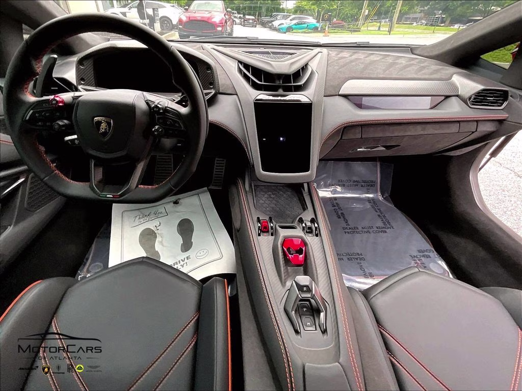 mph012_2850849072_zhwuc1zm3tla04075_2026_lamborghini_revuelto_13_112222_8b7774fea0