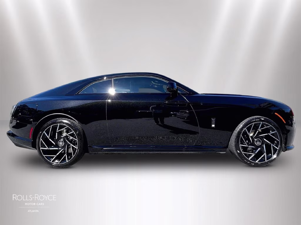 mph012_3683724266_scatk8c05vu238189_2027_rolls_royce_black_badge_spectre_black_diamond_13_114574_ab0b1051b1