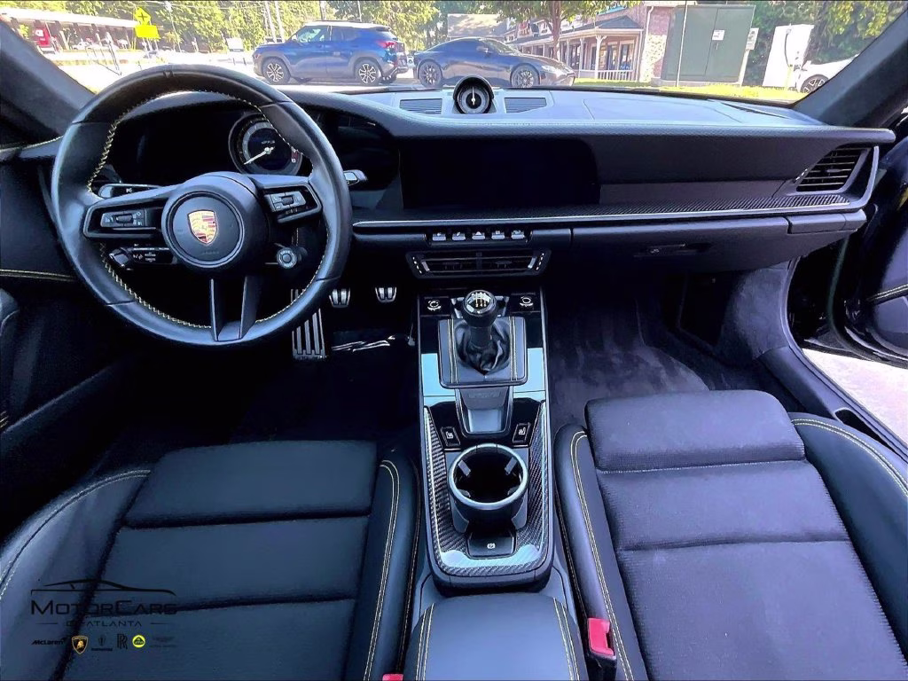 mph012_3749235337_wp0ac2a92ns271111_2022_porsche_911_gt3_touring_jet_black_metallic_13_114496_2d7322806f