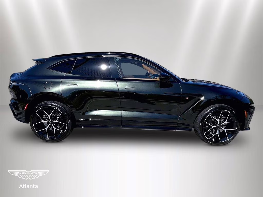 mph012_4237285731_sd7vujgw7ttv14750_2026_aston_martin_dbx_s_minotaur_green_13_110134_ed4cef6048