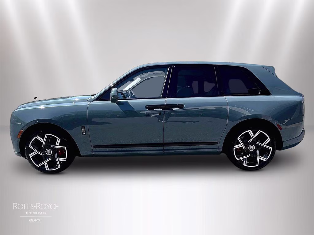 mph013_1328239887_sla33ha01vu236374_2027_rolls_royce_black_badge_cullinan_monteverde_14_111295_a6f7a19b1d