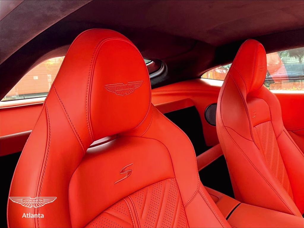 mph013_1662203436_scfsmgmw3tgn12336_2026_aston_martin_vantage_s_xenon_gray_14_111439_95961cf94e