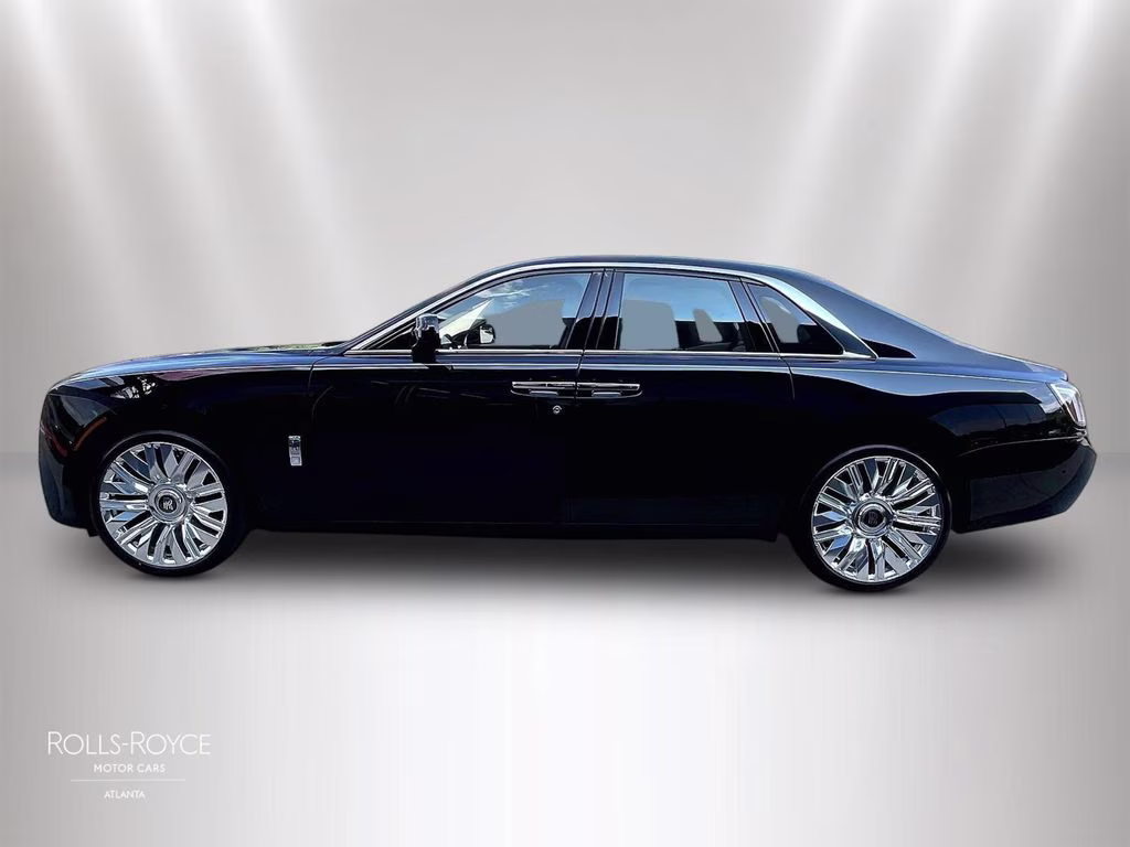 mph013_2115817433_sca23gz07vu236535_2027_rolls_royce_ghost_black_diamond_14_112746_582222cb9e