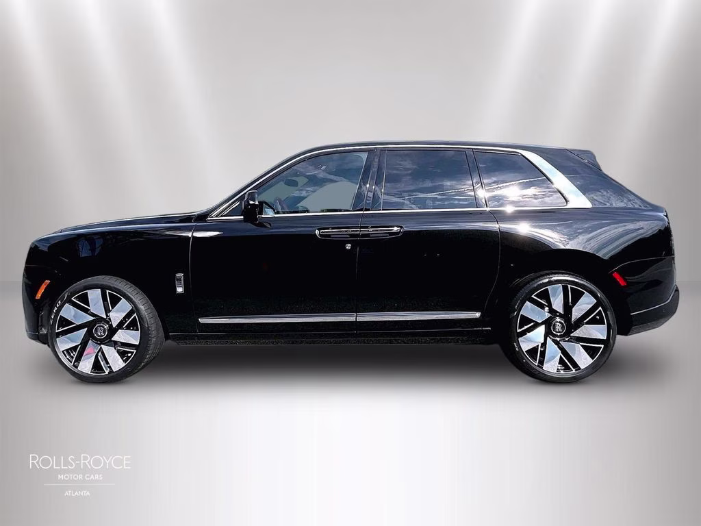 mph013_3141711037_sla23ha09vu236991_2027_rolls_royce_cullinan_black_diamond_14_112053_52c41b52a5