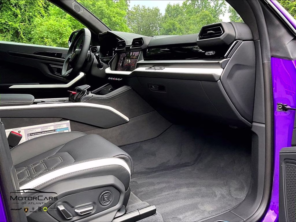 mph013_3424414083_zpbud6zl9tla44581_2026_lamborghini_urus_se_viola_pasifae_14_112174_b771e14889