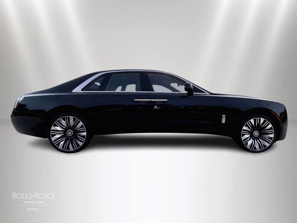 mph013_3673635338_sca13gz01tu234045_2026_rolls_royce_ghost_black_diamond_14_109366_72b2b4c390