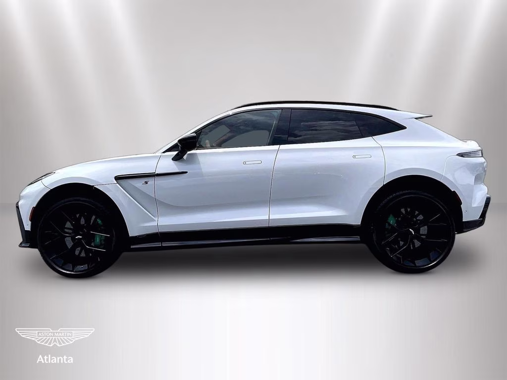 mph013_3791346969_sd7vujgw7ttv15073_2026_aston_martin_dbx_s_lunar_white_14_111766_ff286c0634