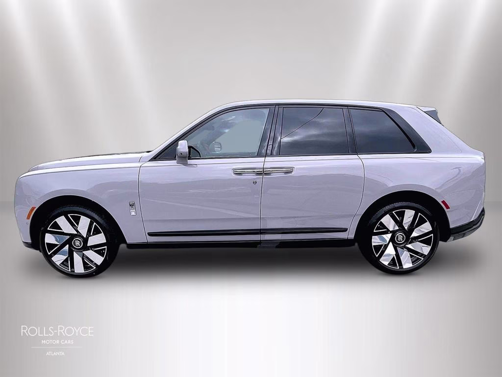 mph013_3837045650_sla23ha03vu236243_2027_rolls_royce_cullinan_tempest_grey_14_111979_f9c19abef8