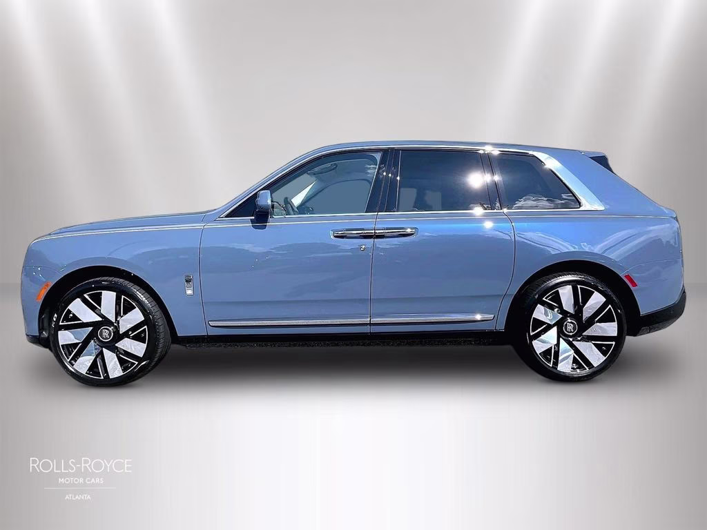 mph013_4062829658_sla23ha03vu236825_2027_rolls_royce_cullinan_wittering_blue_14_112055_3188c9bb0d