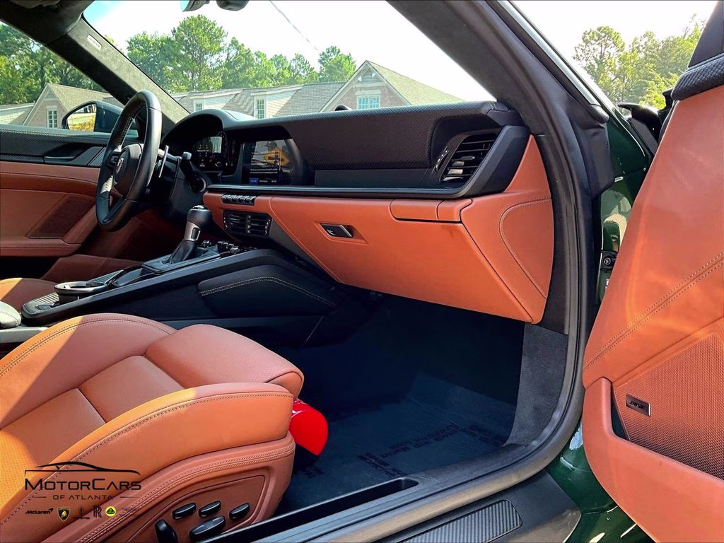 mph013_424304841_wp0ac2a91ts287085_2026_porsche_911_gt3_touring_14_113848_47d6bc20e3
