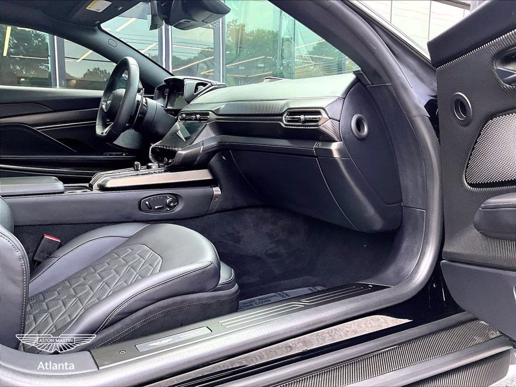 mph013_965019162_scfumcev2sgj60145_2025_aston_martin_vanquish_v12_oberon_black_14_112726_b573366049