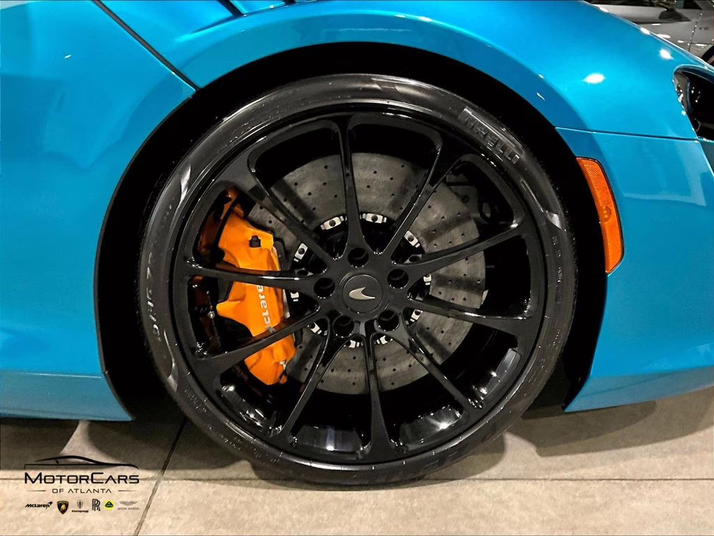 mph014_1041856160_sbm16bea4tw004528_2026_mclaren_artura_belize_blue_15_109950_2305126d50