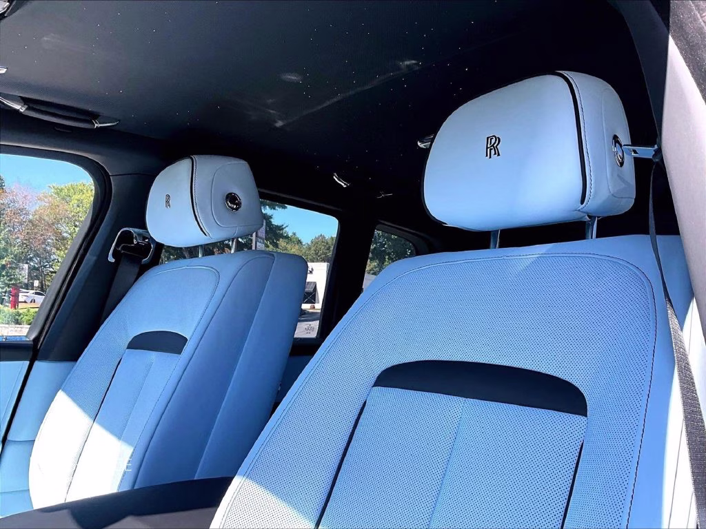 mph014_2111384388_sla33ha00vu237838_2027_rolls_royce_black_badge_cullinan_black_diamond_15_114262_fdf267592c