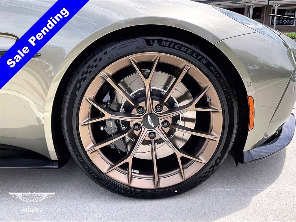 mph014_2382799180_scfsmgnw3tgp12339_2026_aston_martin_vantage_s_roadster_titanium_gray_15_111783_4dcea3a993