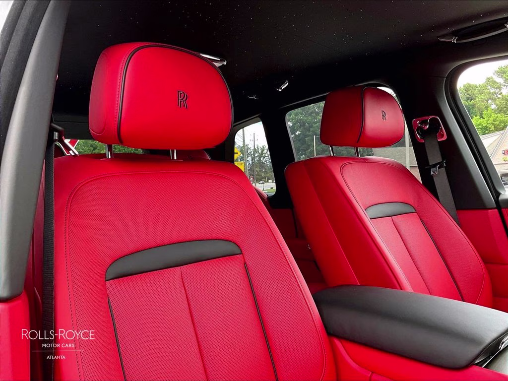 mph014_2942450838_sla23ha00vu236801_2027_rolls_royce_cullinan_black_diamond_15_111647_01f8b5ea35