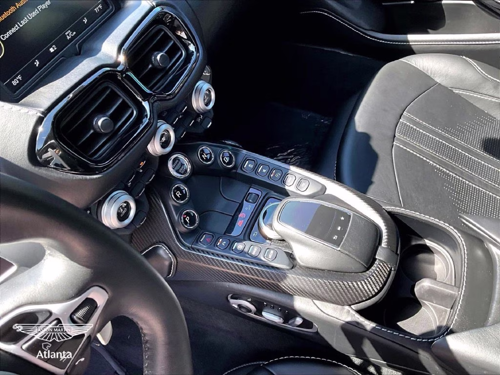 mph014_2959046330_scfsmgaw4kgn00361_2019_aston_martin_vantage_tungsten_silver_15_114310_694d1bc816