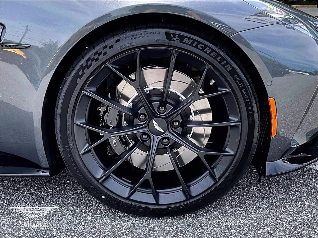 mph014_3028419645_scfsmgmw3tgn12336_2026_aston_martin_vantage_s_xenon_gray_15_111439_ec9fc95fa4
