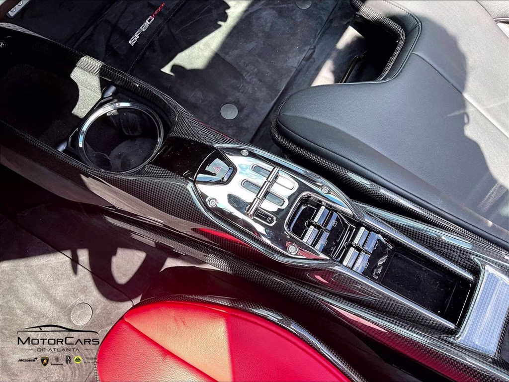 mph014_3793803537_zff96nma3n0280267_2022_ferrari_sf90_spider_tailor_made_nero_15_112127_d3d49f9df7