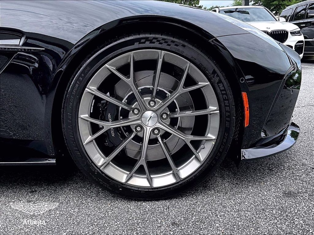 mph014_3922724152_scfsmgnw6tgp12206_2026_aston_martin_vantage_s_roadster_jet_black_15_111784_74a59494e6
