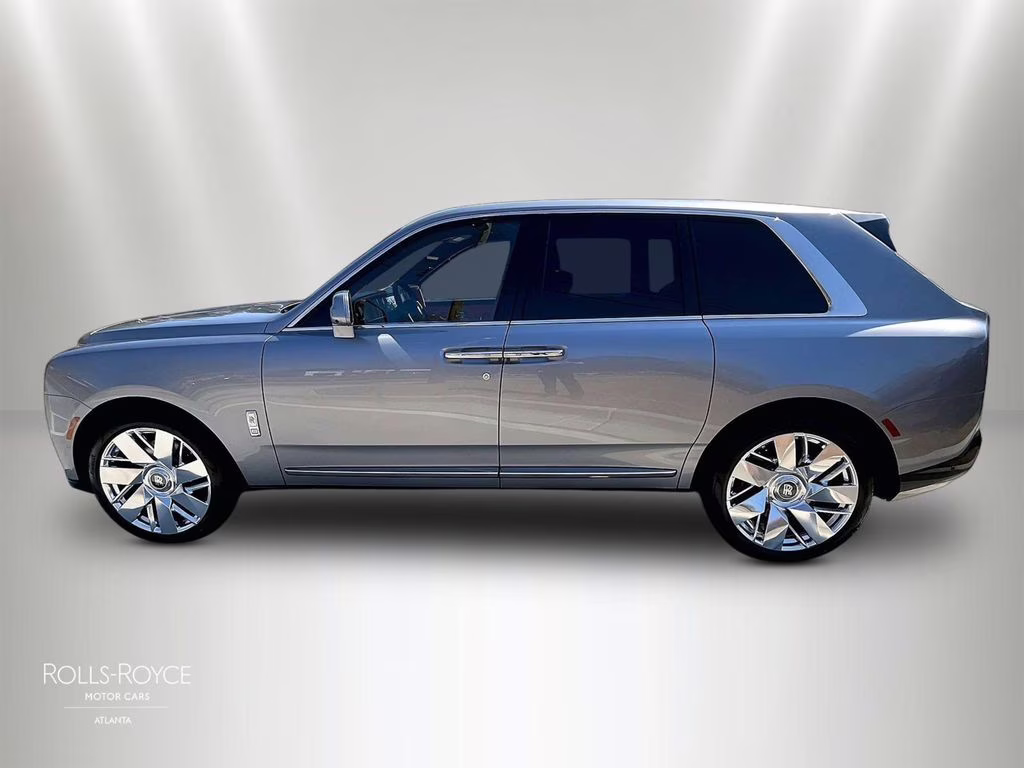 mph014_3974983450_sla13ha02tu235142_2026_rolls_royce_cullinan_jubilee_silver_15_109630_3ed98e527a