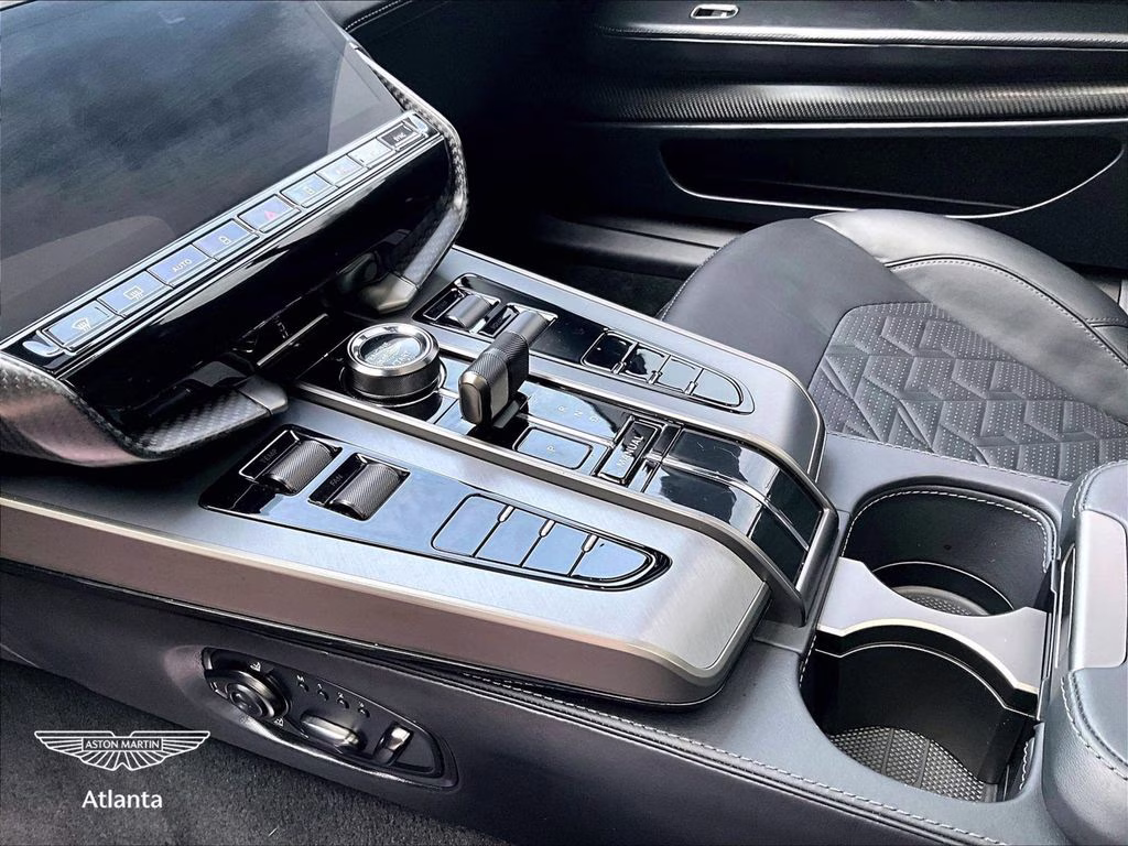 mph014_700814690_scfumcev2sgj60145_2025_aston_martin_vanquish_v12_oberon_black_15_112726_ce25cd570a