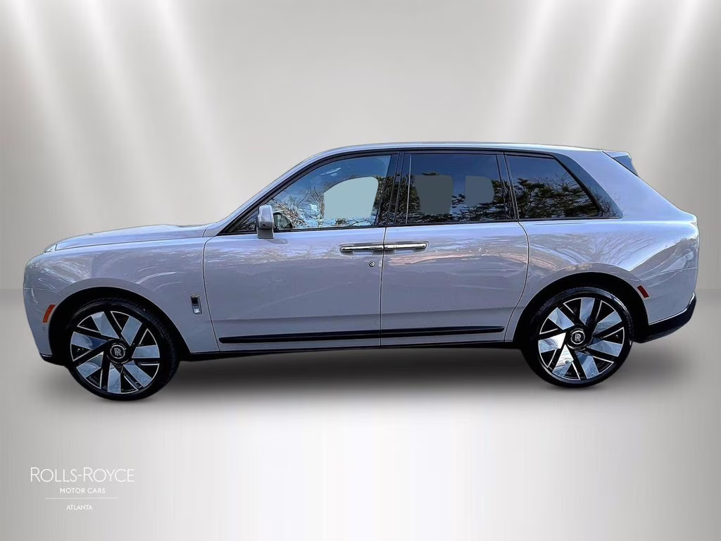 mph014_933862387_sla13ha0xtu234675_2026_rolls_royce_cullinan_tempest_gray_15_109367_ad38e1754c