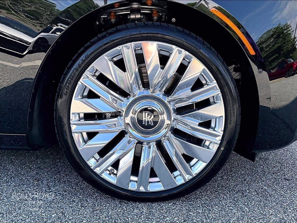 mph015_1111859785_sca23gz07vu236535_2027_rolls_royce_ghost_black_diamond_16_112746_2c4554b39d