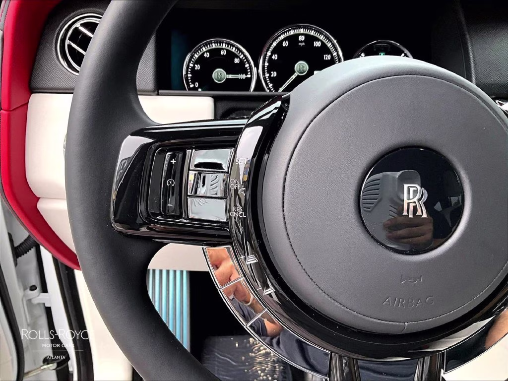 mph015_1131190609_slatv4c0xru222205_2024_rolls_royce_cullinan_arctic_white_16_114232_7a45daf97d