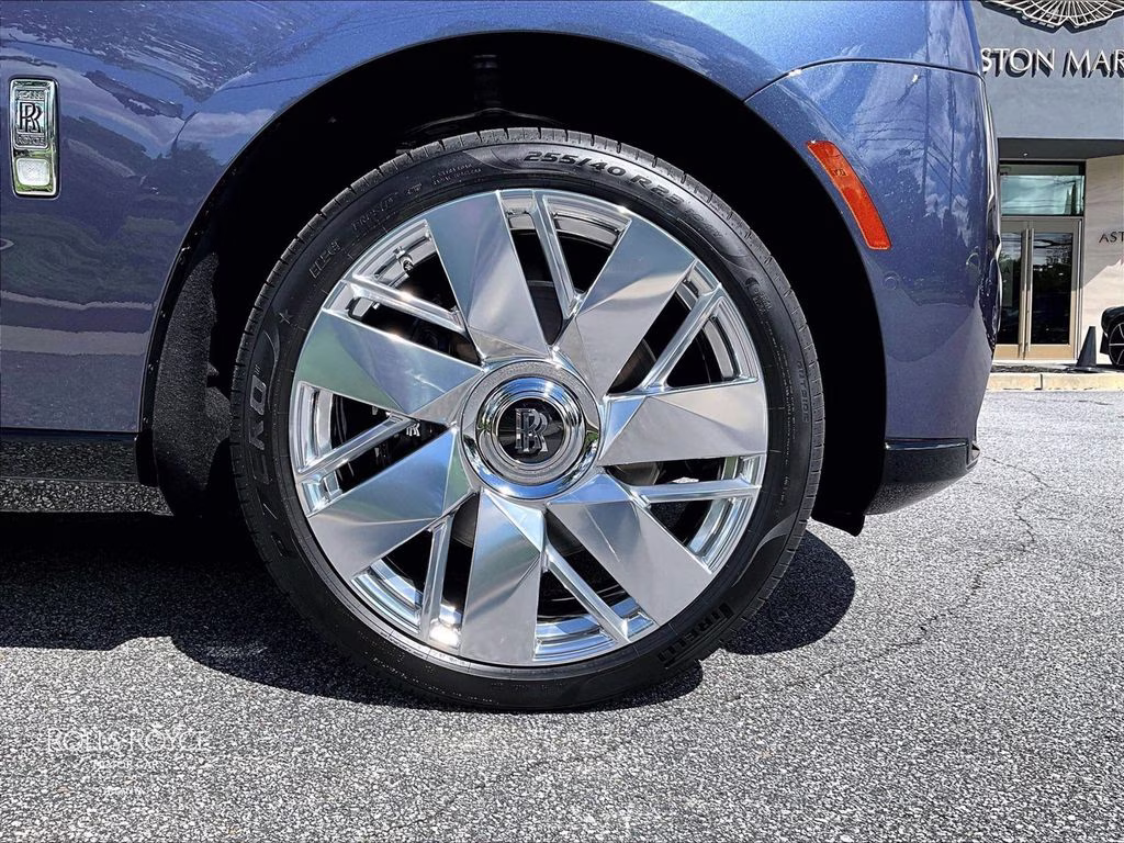 mph015_1783245045_sla23ha07vu236617_2027_rolls_royce_cullinan_iguazu_blue_16_111742_aebbc4186d
