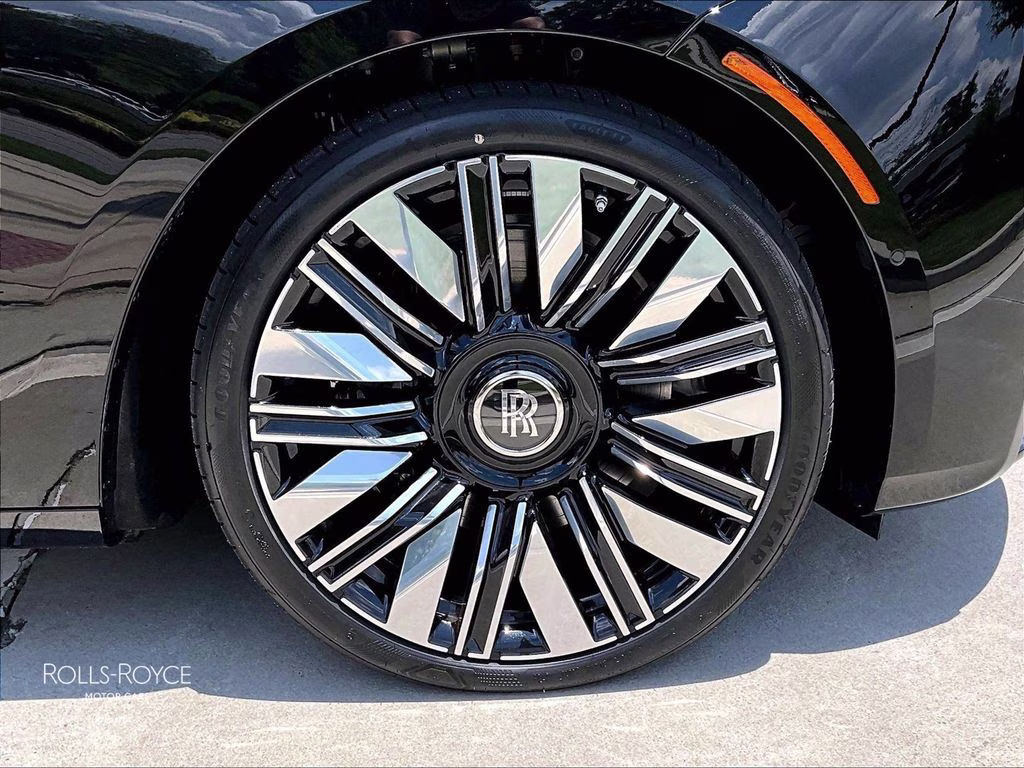 mph015_2664854670_sca23gz03vu236404_2027_rolls_royce_ghost_black_diamond_16_111455_f70781f0a5