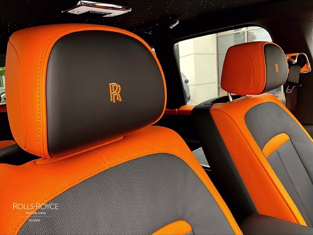 mph015_3734307070_sla23ha07vu237783_2027_rolls_royce_cullinan_english_white_16_114246_92fb5bd775