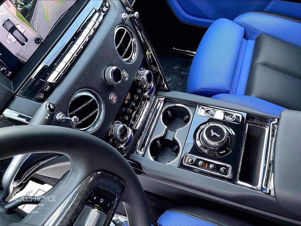 mph015_753831998_slatv8c07nu214094_2022_rolls_royce_cullinan_black_badge_black_diamond_16_113662_c94c70a646