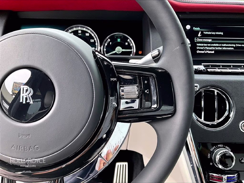 mph016_1753886354_slatv4c0xru222205_2024_rolls_royce_cullinan_arctic_white_17_114232_e50c657546
