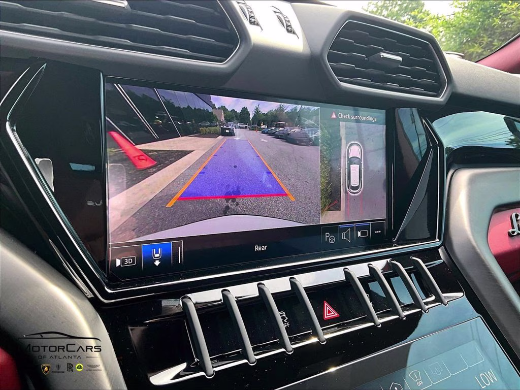 mph016_2982344792_zpbub3zl0rla35121_2024_lamborghini_urus_s_new_bianco_monocerus_matt_17_111552_51a8ba5452