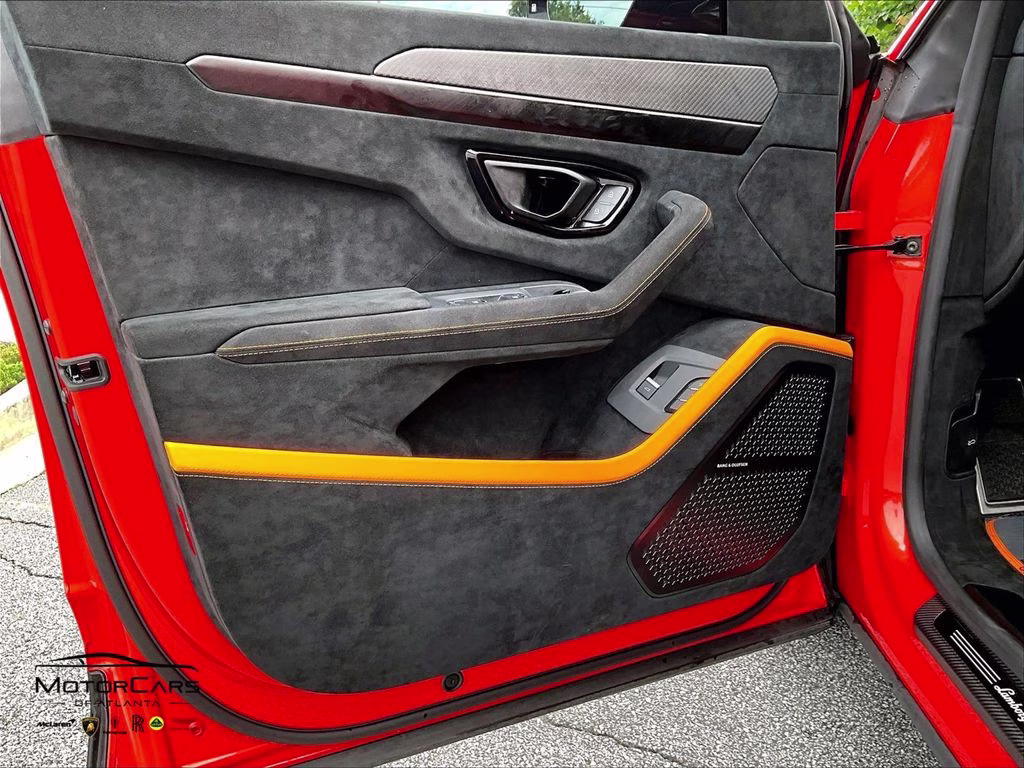 mph017_1314563126_zpbuc3zl7pla24868_2023_lamborghini_urus_performante_arancio_xanto_metallic_18_112889_150feb7542