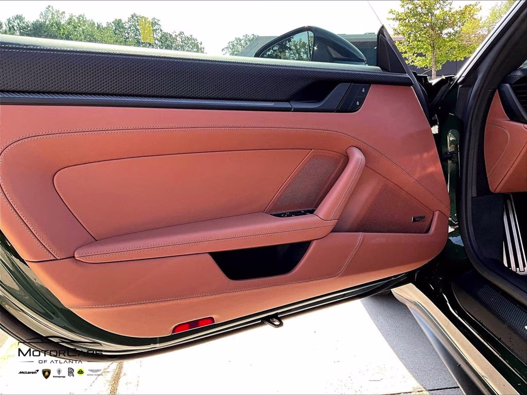 mph017_2801418852_wp0ac2a91ts287085_2026_porsche_911_gt3_touring_18_113848_1d98e19349