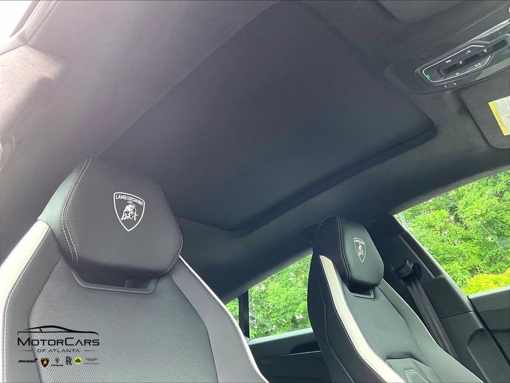 mph017_3554056586_zpbud6zl9tla44581_2026_lamborghini_urus_se_viola_pasifae_18_112174_561029d11d