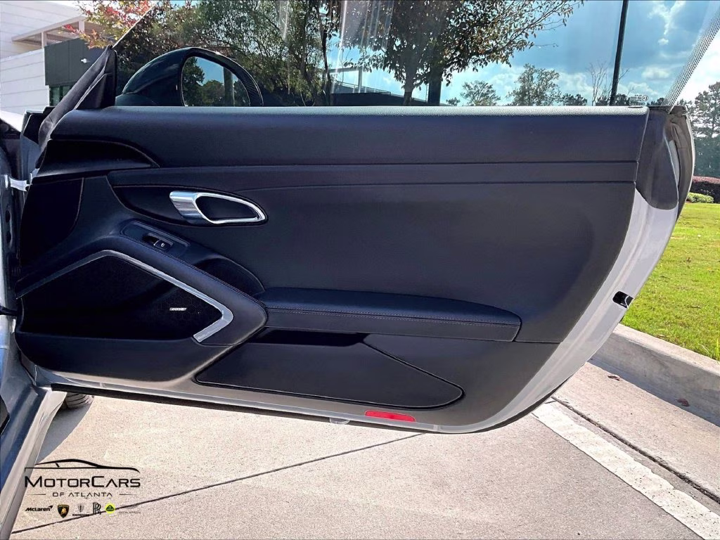 mph018_2225521285_wp0bb2a98gs136886_2016_porsche_911_targa_4s_silver_metallic_19_114574_3712c38a42