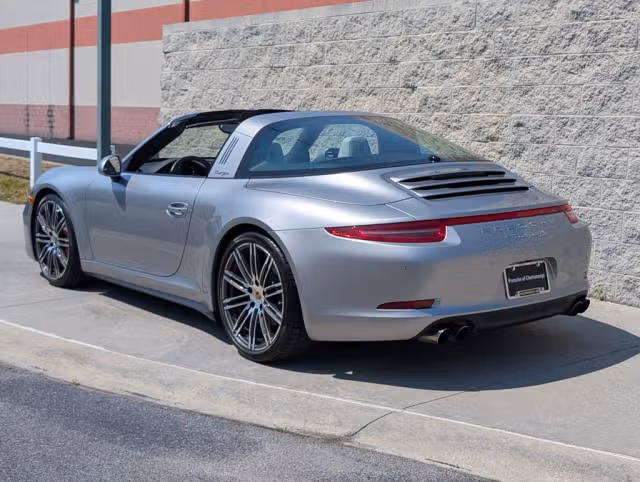 mph018_2280990225_640_66213af3b7