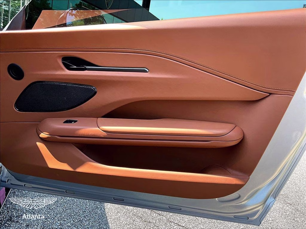mph018_339671862_scfsmgmw7tgn11660_2026_aston_martin_vantage_s_lightning_silver_19_113025_5d96cf4dd2