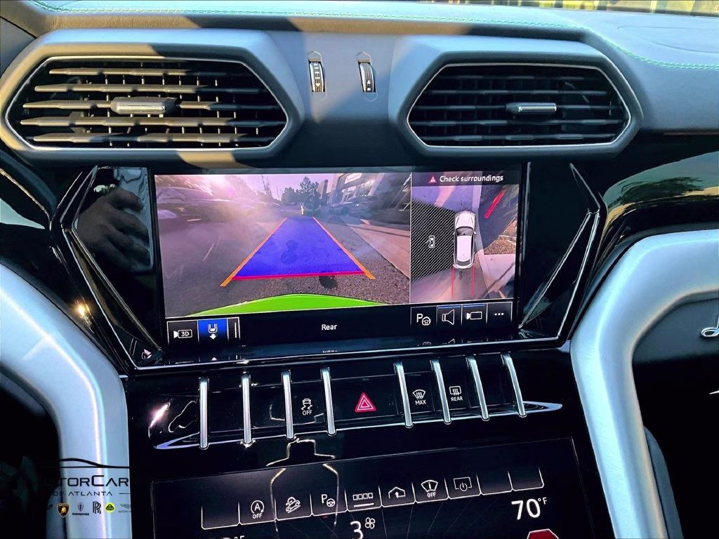 mph018_3557266612_zpbub3zl6rla32210_2024_lamborghini_urus_s_verde_mantis_metallic_19_114438_99a54bcd02