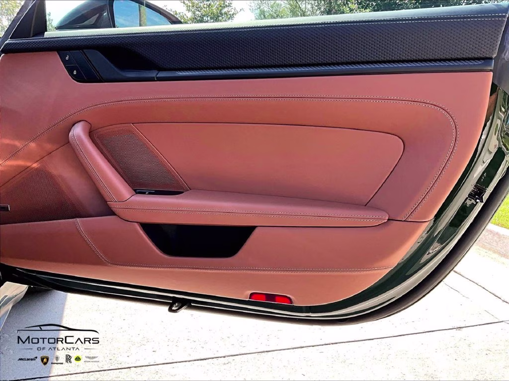 mph018_3769462324_wp0ac2a91ts287085_2026_porsche_911_gt3_touring_19_113848_ae6fd16170