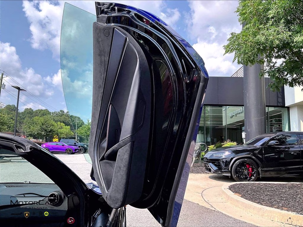 mph018_4226723143_sbm14bca4tw009964_2026_mclaren_750s_spider_aurora_blue_19_112559_94d976498e