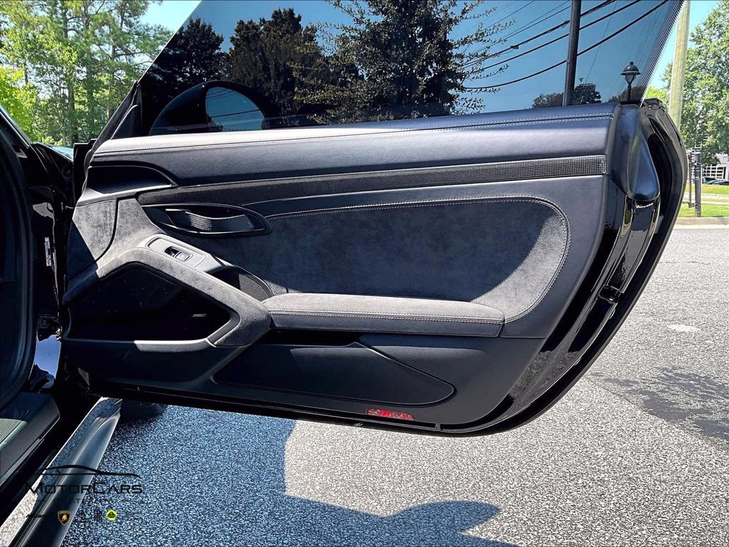 mph019_247812666_wp0ae2a95ks155276_2019_porsche_911_gt2_rs_black_20_113134_30eb242a26